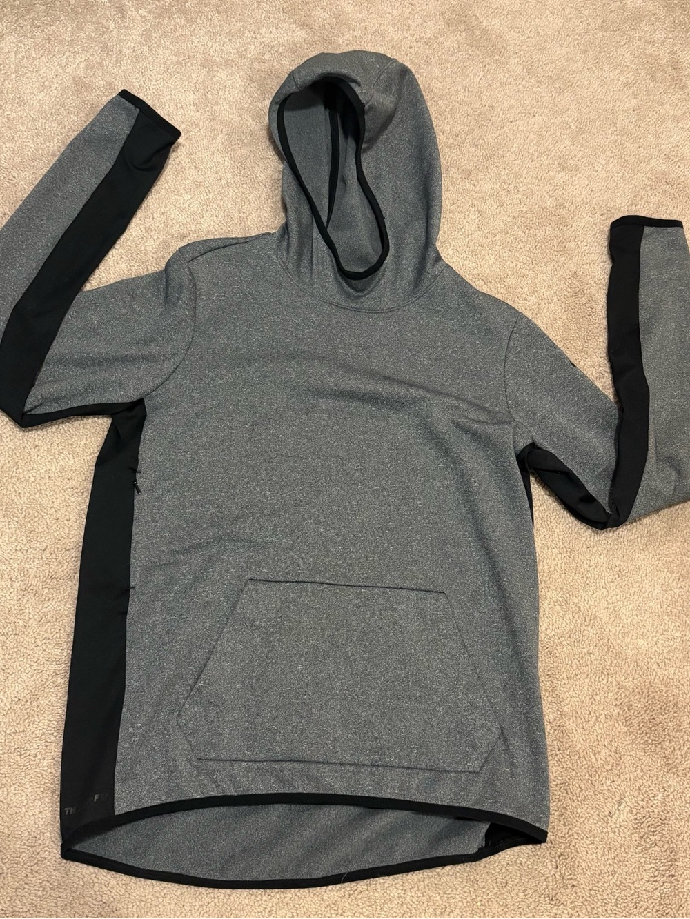 Nike Women’s Gray and Black Therma-Fit Performance Hooded Sweatshirt Size L